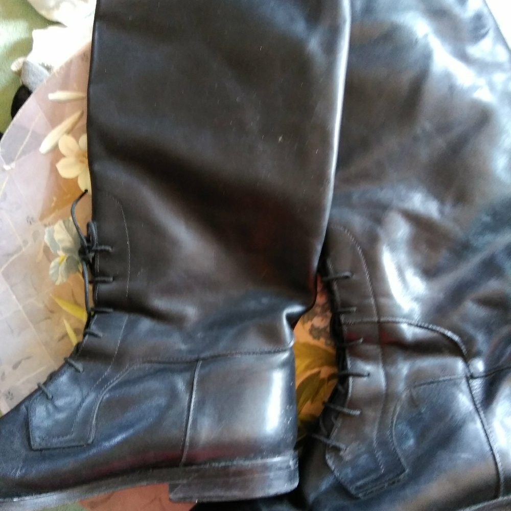 Clifford and Willis Boots